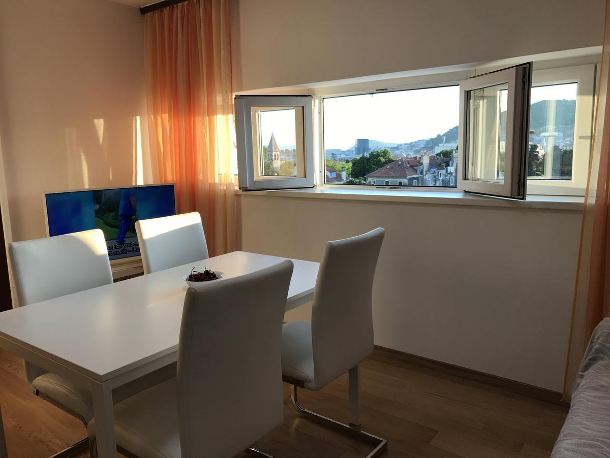 Apartments Istarska Street (Adults Only) สปลิท ภายนอก รูปภาพ