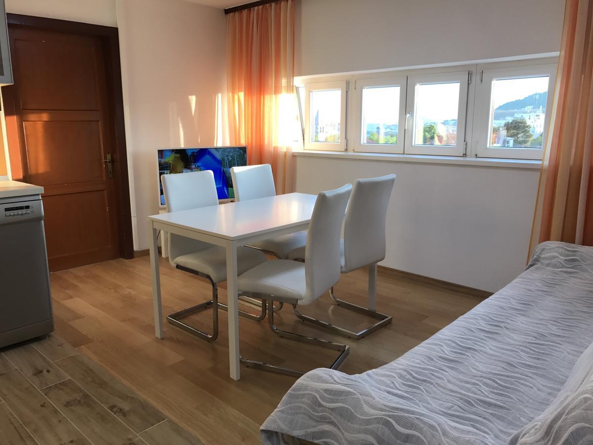 Apartments Istarska Street (Adults Only) สปลิท ภายนอก รูปภาพ