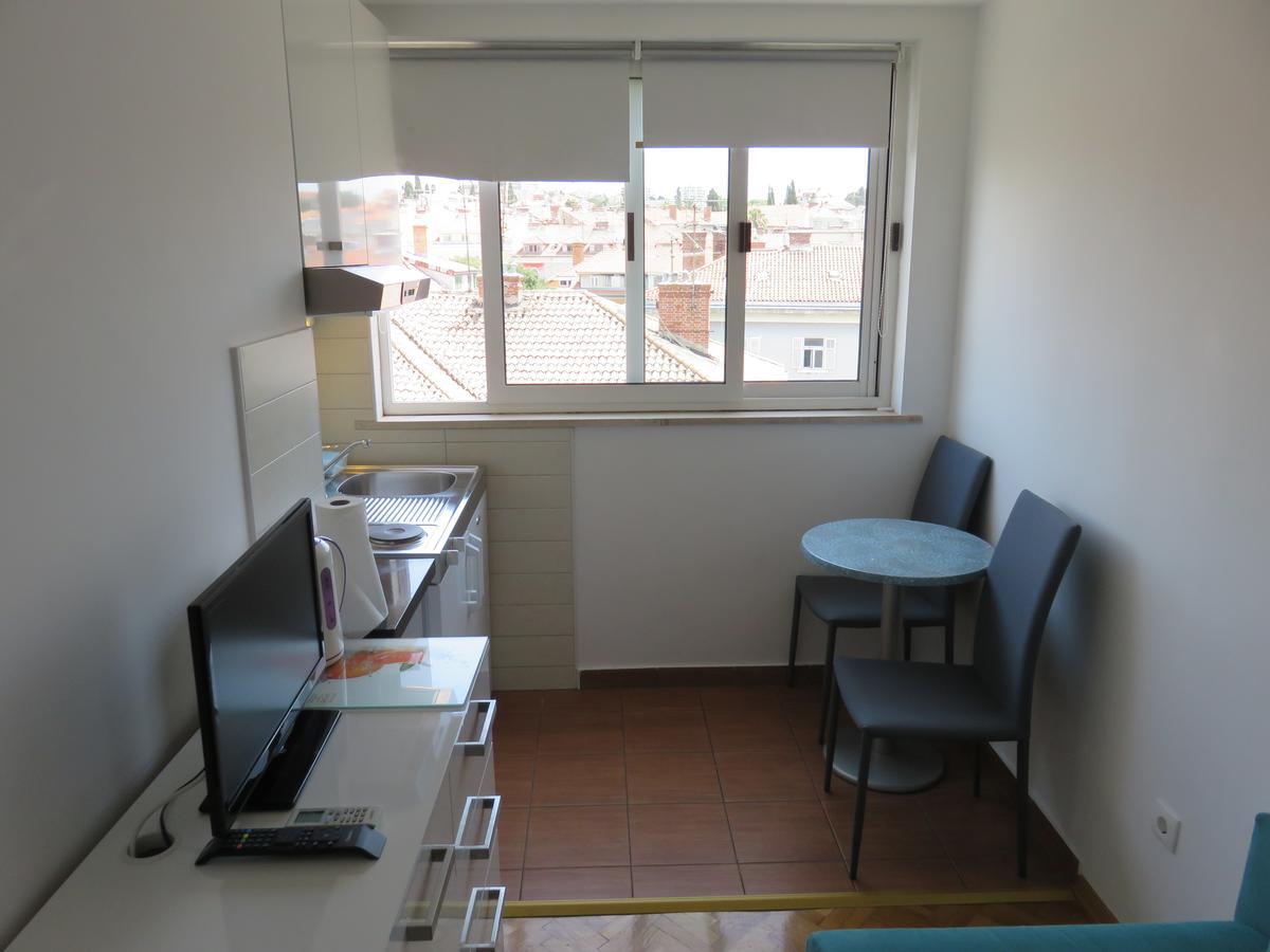 Apartments Istarska Street (Adults Only) สปลิท ภายนอก รูปภาพ
