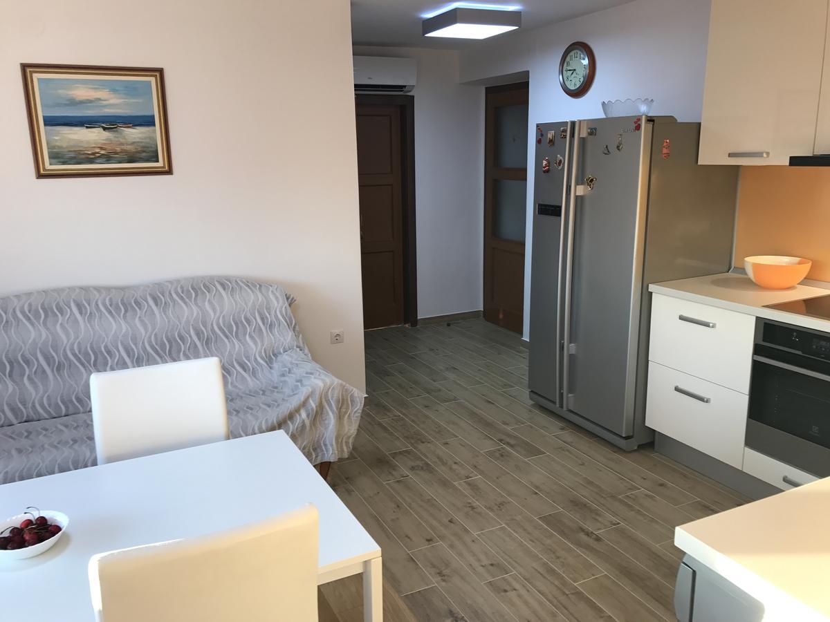 Apartments Istarska Street (Adults Only) สปลิท ภายนอก รูปภาพ