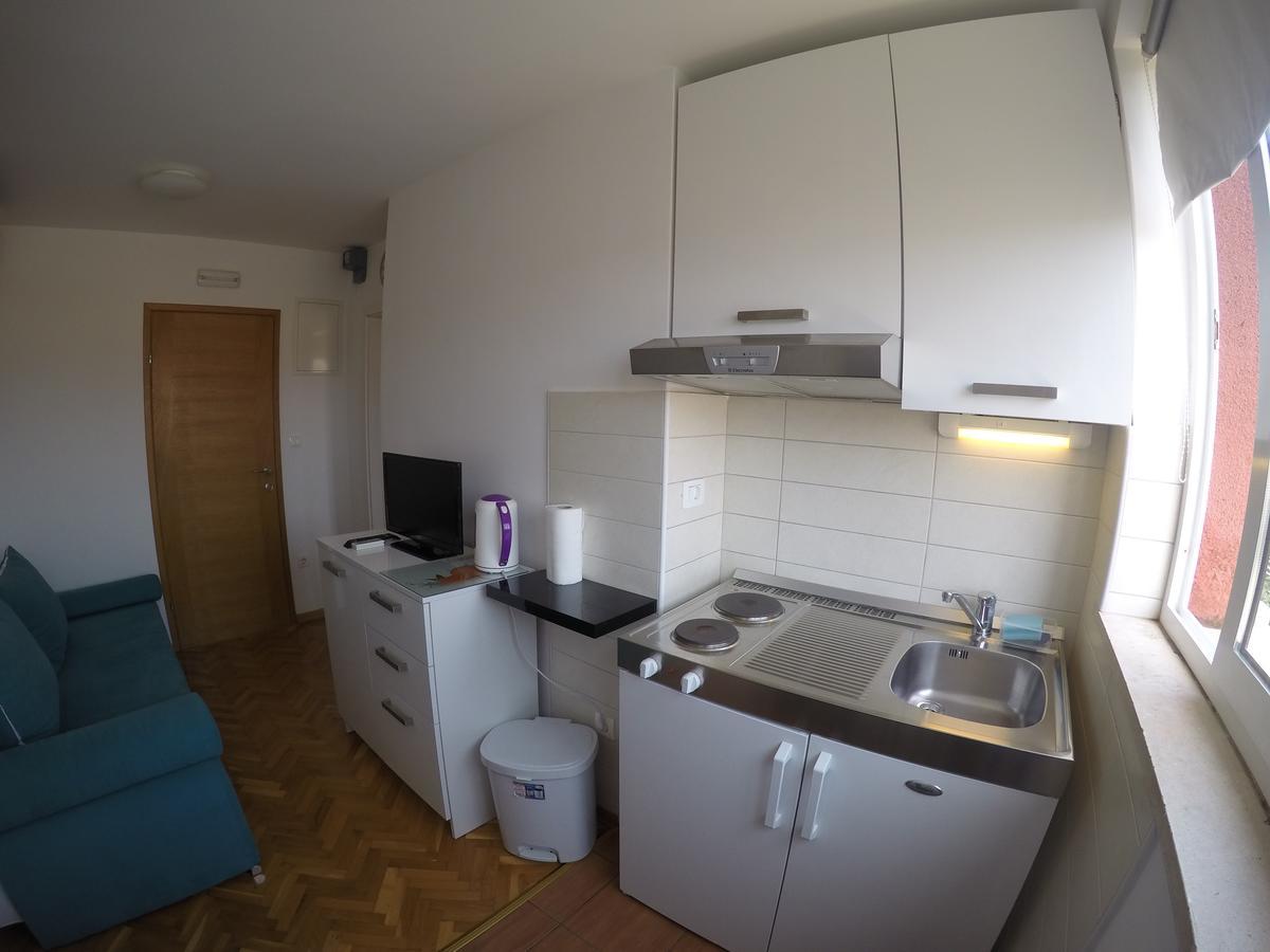 Apartments Istarska Street (Adults Only) สปลิท ภายนอก รูปภาพ