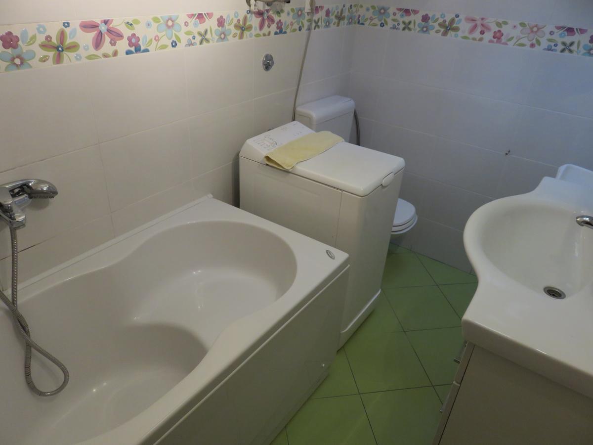 Apartments Istarska Street (Adults Only) สปลิท ภายนอก รูปภาพ